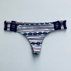 Acacia Gili Bottoms XL in Tapa Print